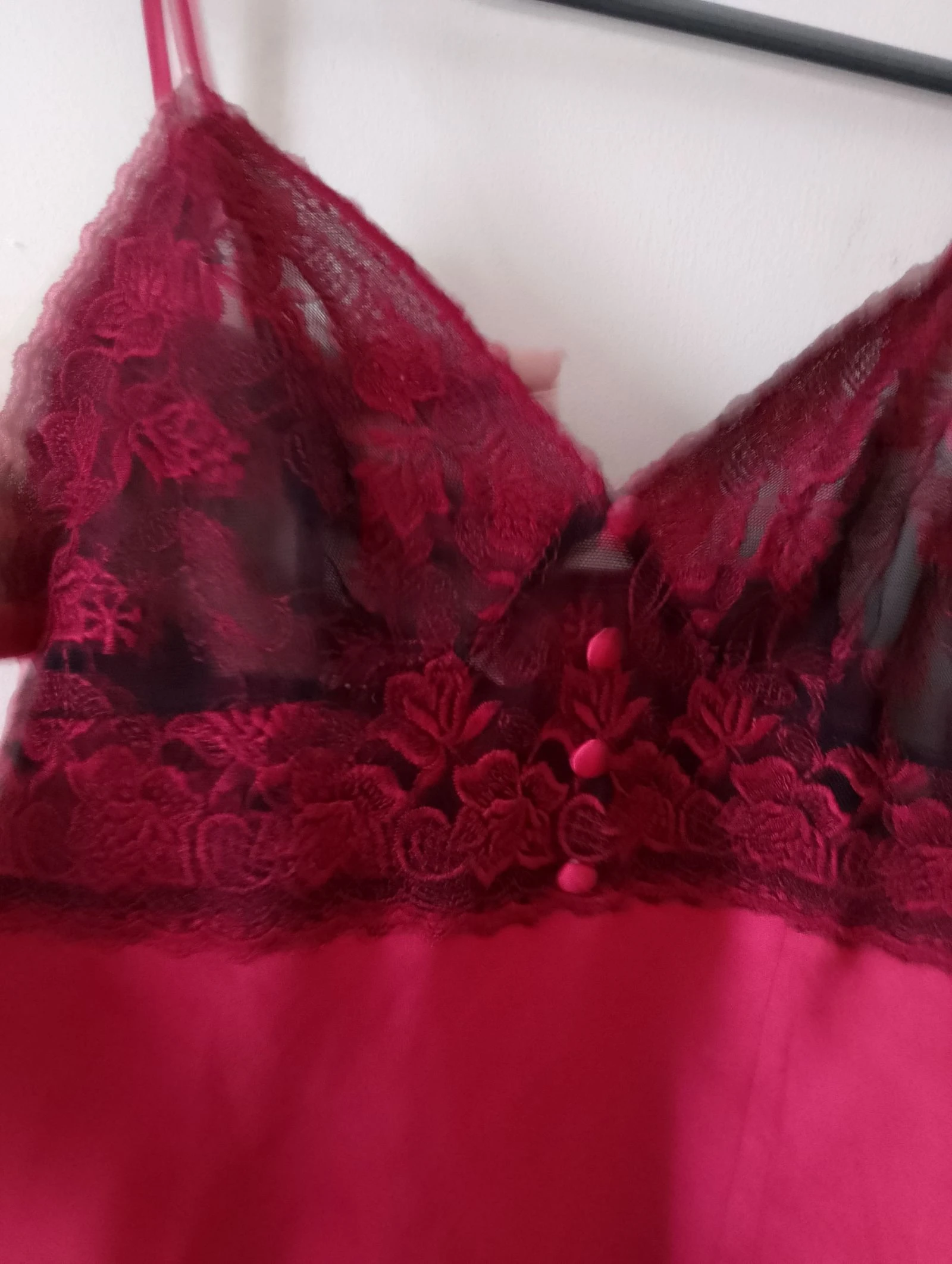 Nuisette de cetim vermelha com renda Feminissime tamanho 36 – photo 6